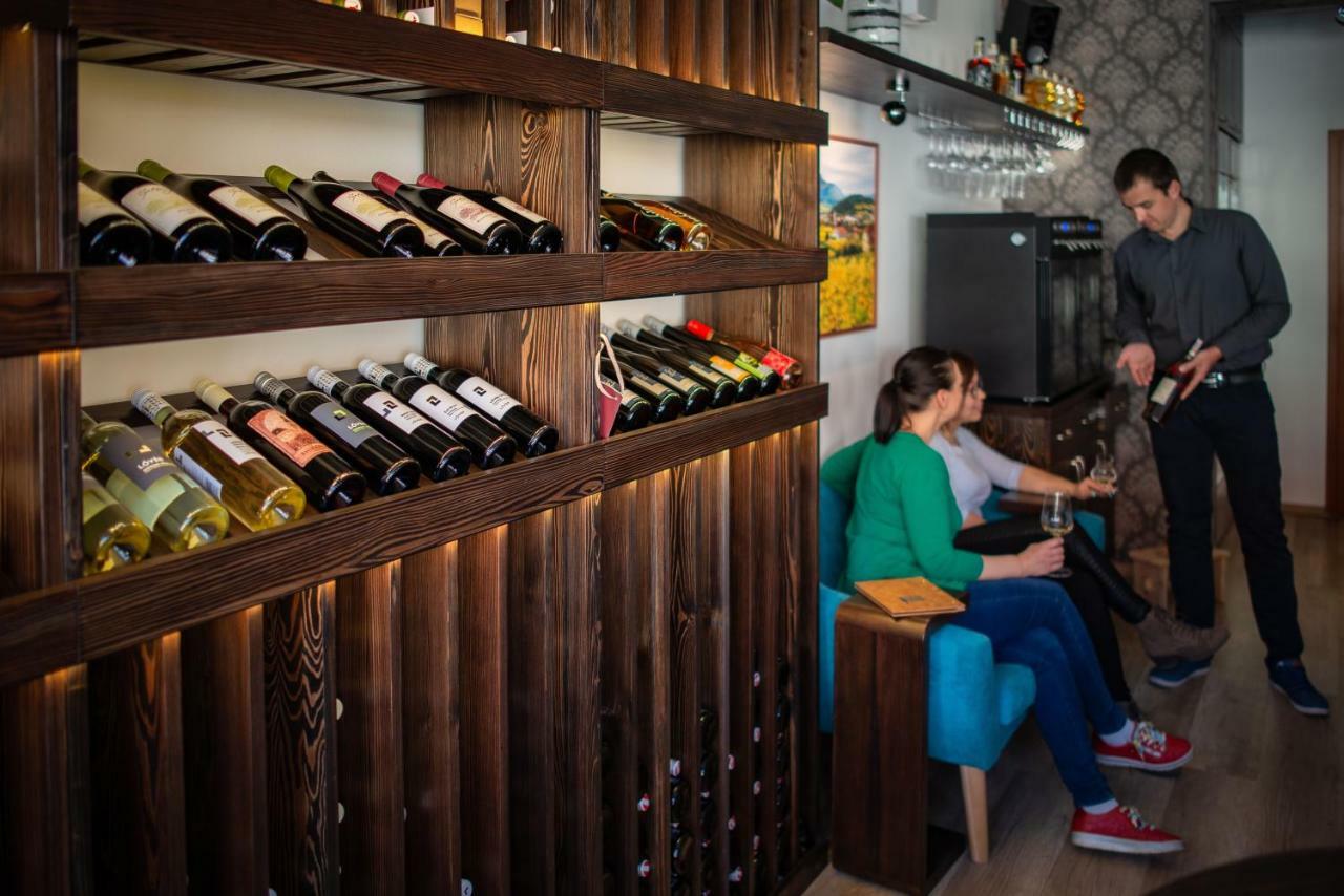 Penzion&Vinný bar Régio Kyjov  Exterior foto